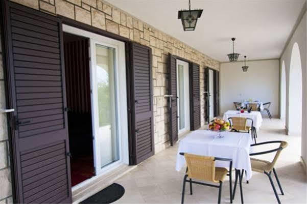 Guest House Burin มลินี ภายนอก รูปภาพ